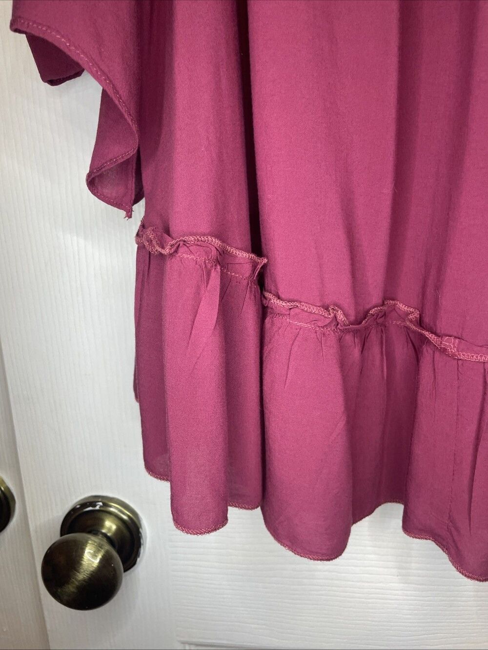 Jodifl Boho Sleeveless Blouse Size M Crochet Lace Trim Burgundy Ruffle Hem Top - Picture 2 of 6